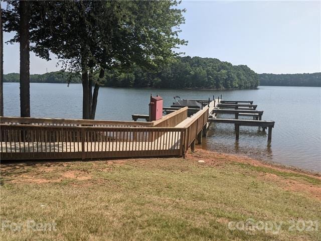 Building Photo - 915 Northeast Dr