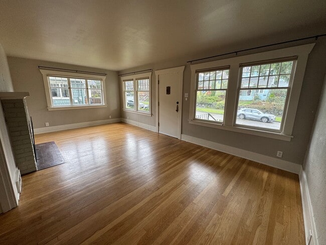 Building Photo - 6247 31st Ave NE