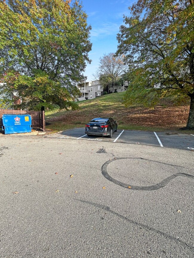 Building Photo - two bedroom two bath condo in Robinson Township!