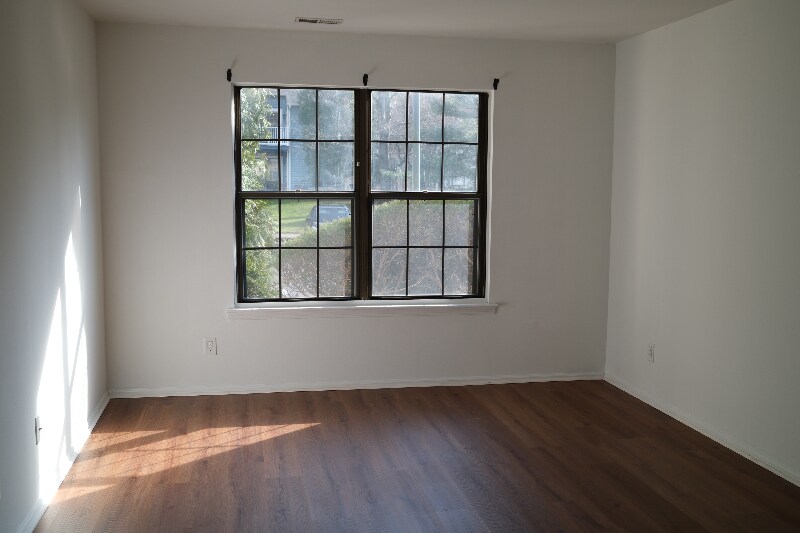 Building Photo - 153A Bradford Ct