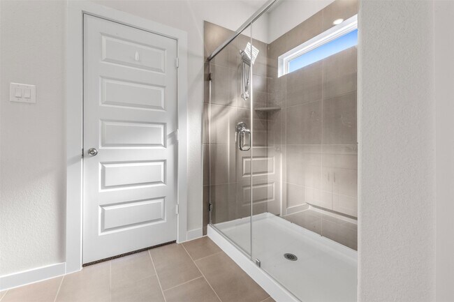 Building Photo - 38746 Yellowstone Dr