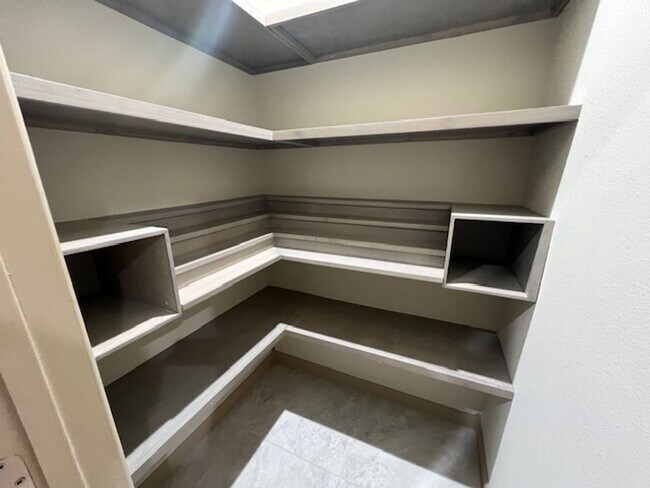 Building Photo - THE DORADO CONDOMINIUMS