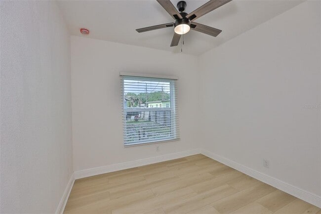 Building Photo - 829 18th St S