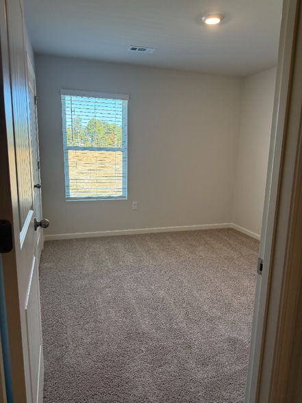 Building Photo - 65 Hughes Pl Dr