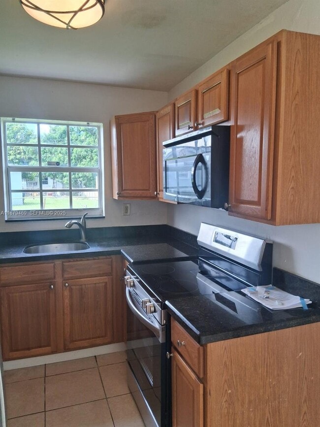 Building Photo - 2975 NW 212th St