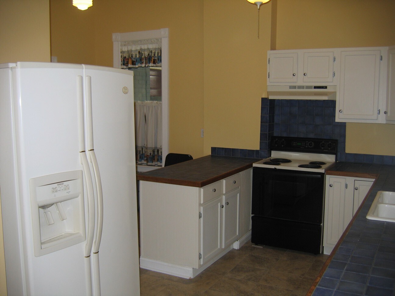 Building Photo - 212 Campsie Pl