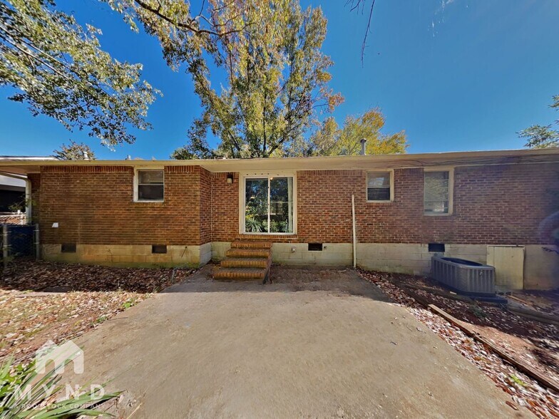 Building Photo - 6581 Fielder Rd