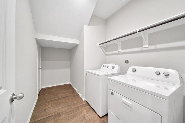 Building Photo - 13854 Rock Island Trl