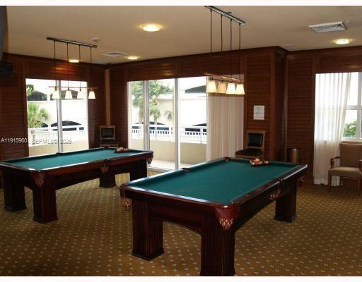 Building Photo - 19501 W Country Club Dr