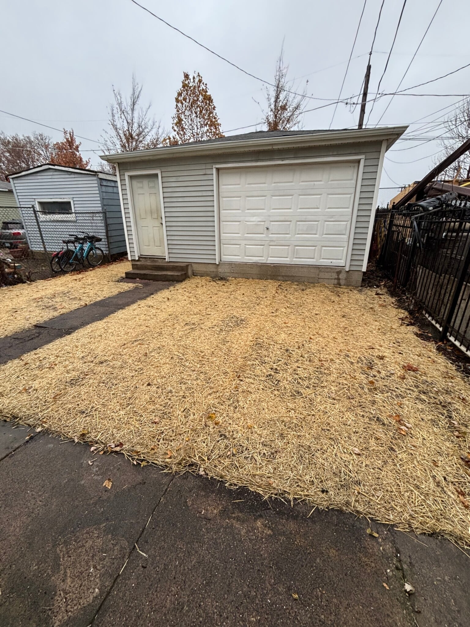 Building Photo - 3836 W Wabansia Ave