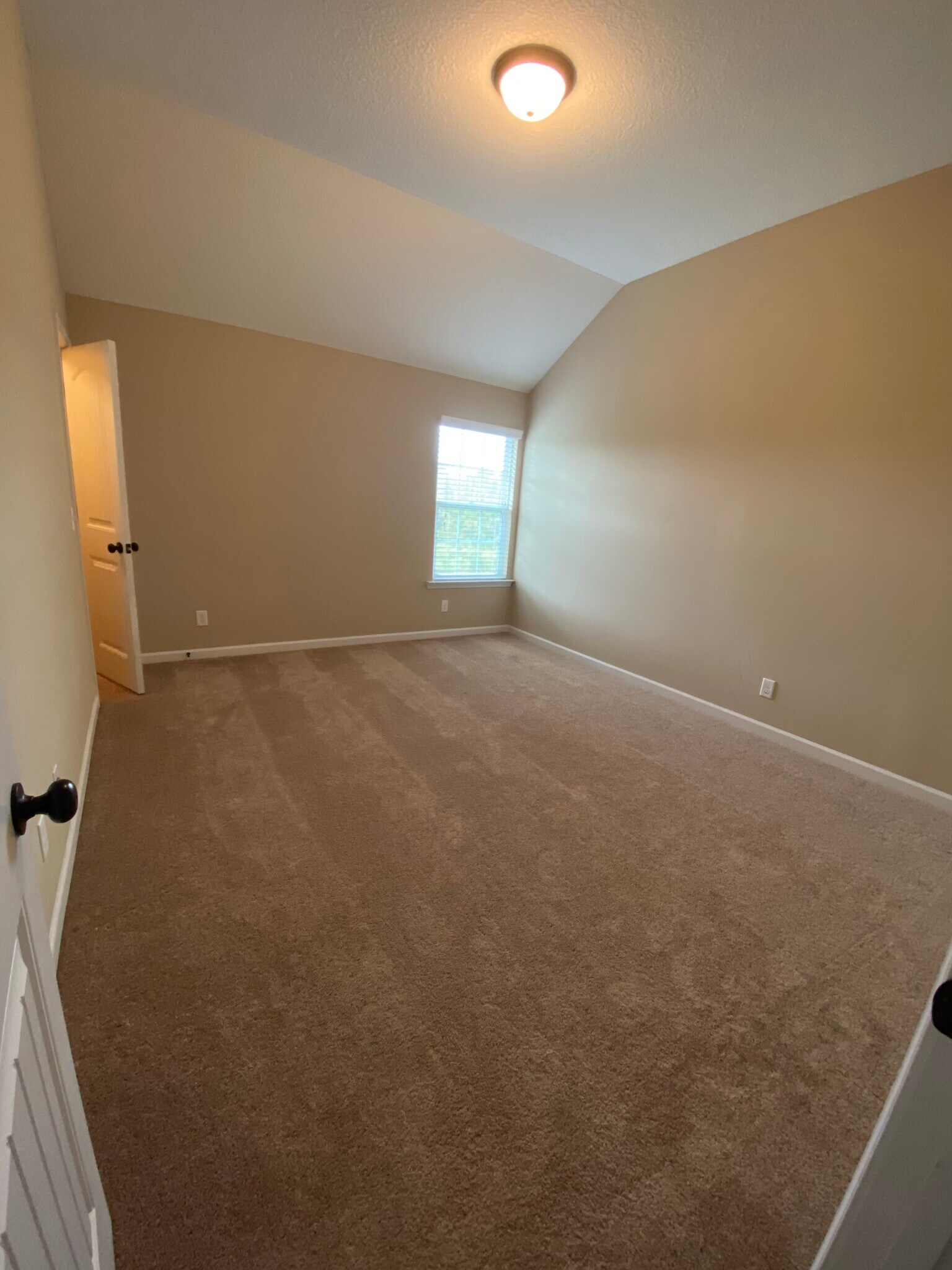 Building Photo - 1098 Marne Blvd