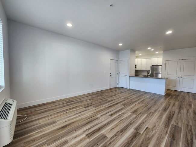 Building Photo - Beautiful Brand New Modern Apartment Homes...