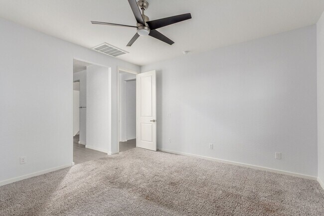 Building Photo - Stylish Living Near Queen Creek – Welcome ...