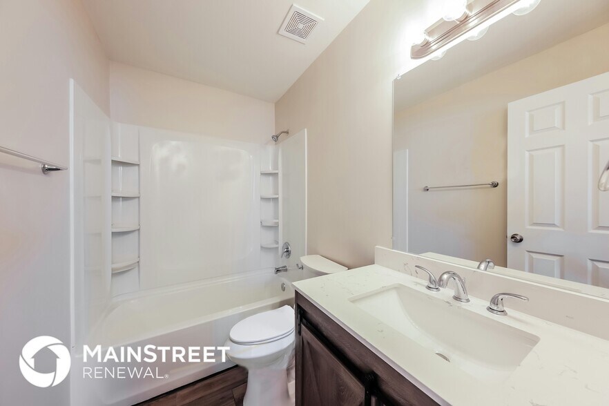 Building Photo - 8346 N 55th Ave