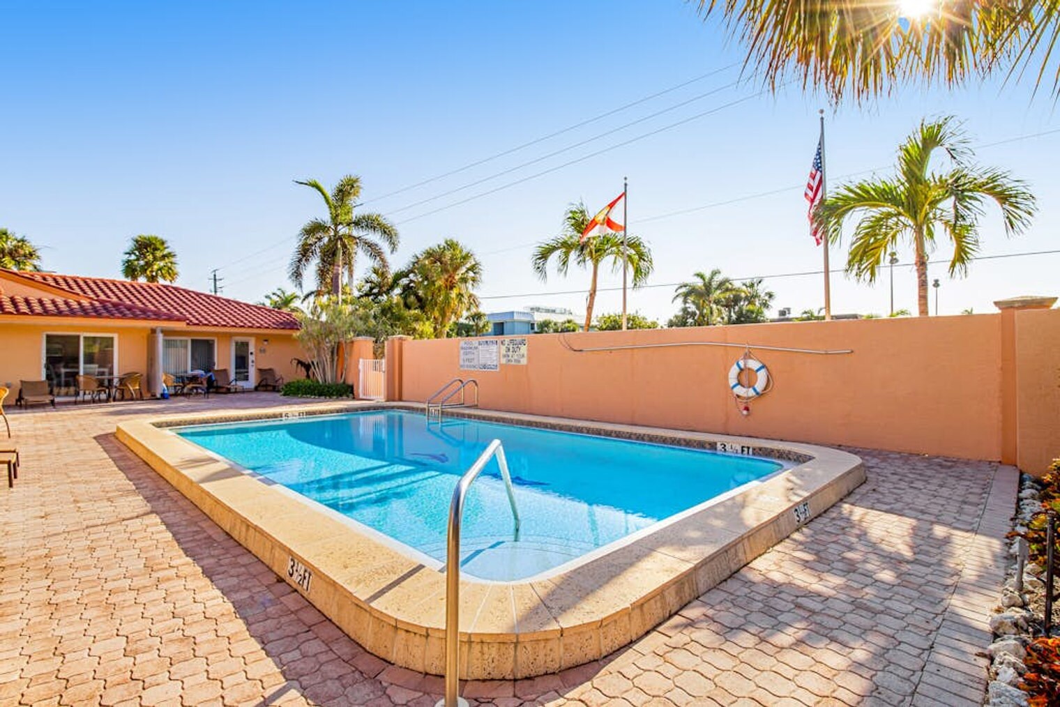 Building Photo - 7107 Gulf Dr