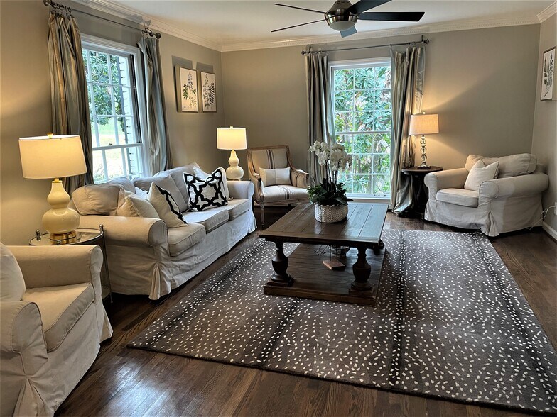 Building Photo - 4044 Emma Ln NE