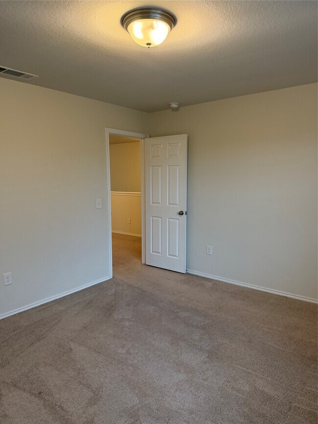 Building Photo - 15843 Grey Boulder Dr