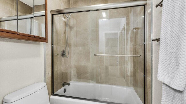 Building Photo - 66 Fairmount Ave