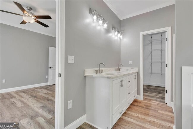 Building Photo - 110 Ryan St