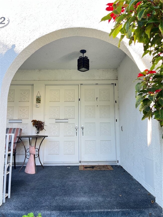 Building Photo - 2302 Via Puerta