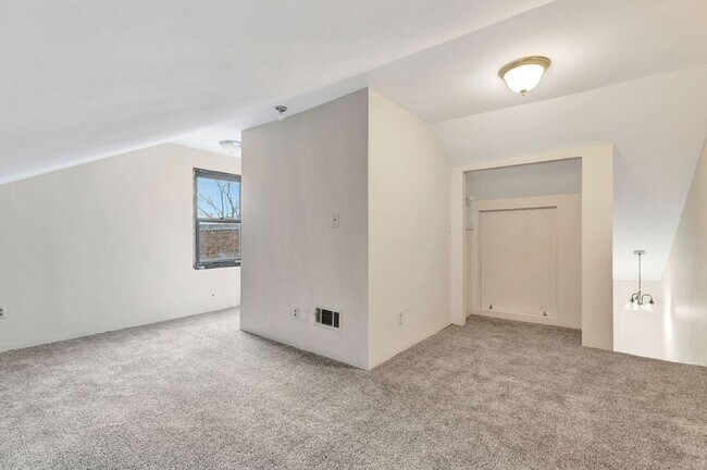 Building Photo - 1617 Westwood Ave