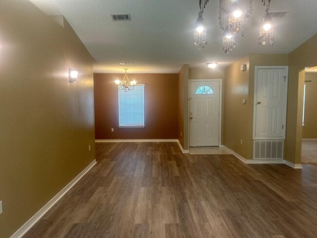 Building Photo - 1267 Jefferyscot Dr