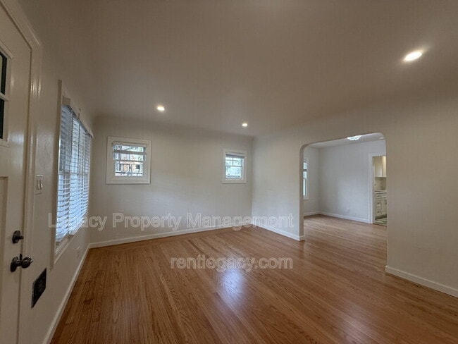 Building Photo - 45 1st St