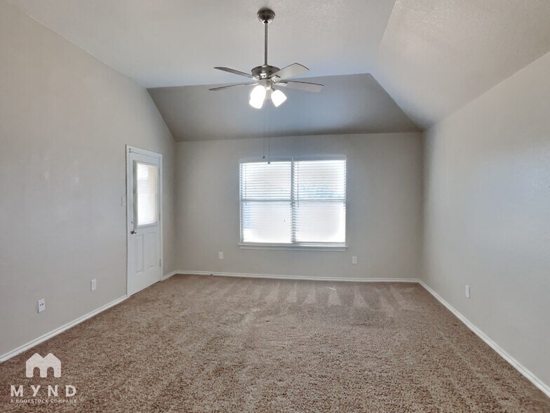 Building Photo - 10224 Ash Creek Ln