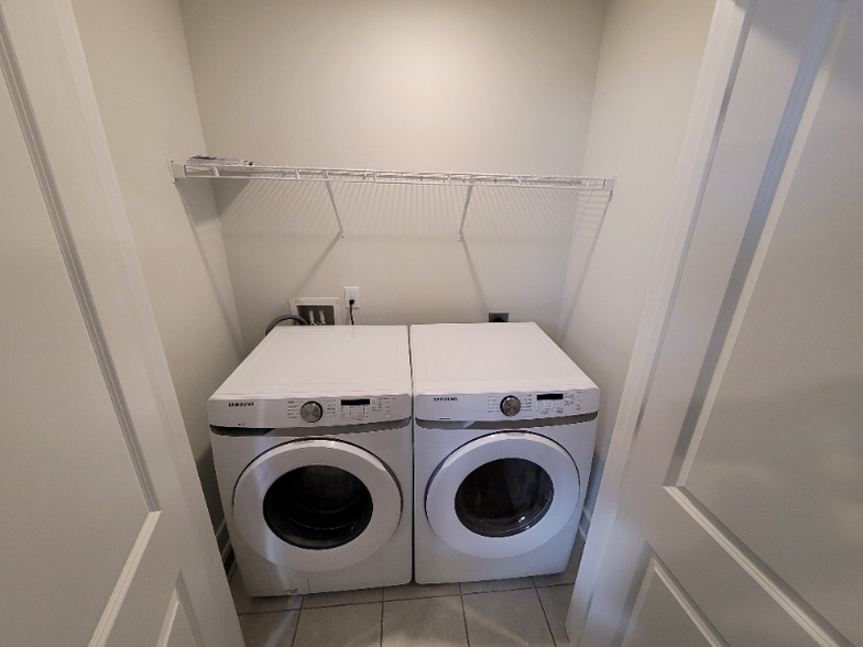 Building Photo - 8204 S Antler Dr