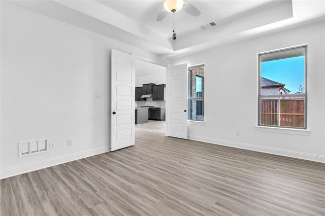 Building Photo - 2410 Thavie St