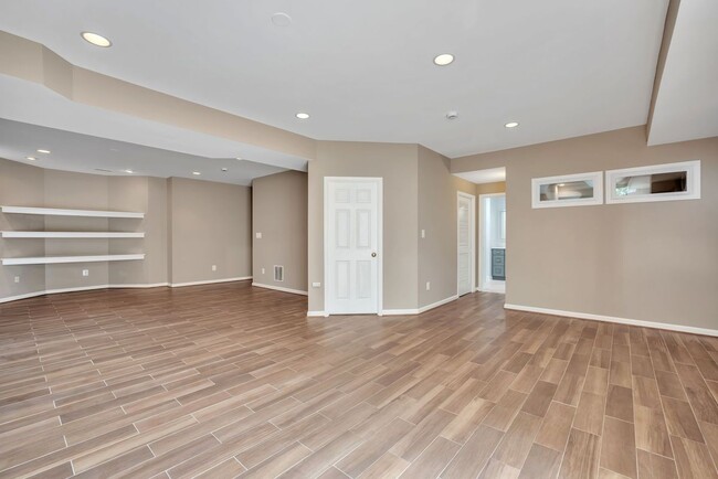 Building Photo - 20195 Hidden Creek Ct