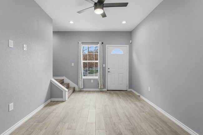 Building Photo - 16680 E Ivanhoe St