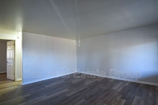 Building Photo - 16300 E Colfax Ave