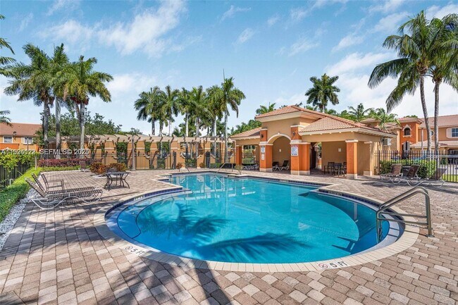 Building Photo - 2712 SW 120th Terrace