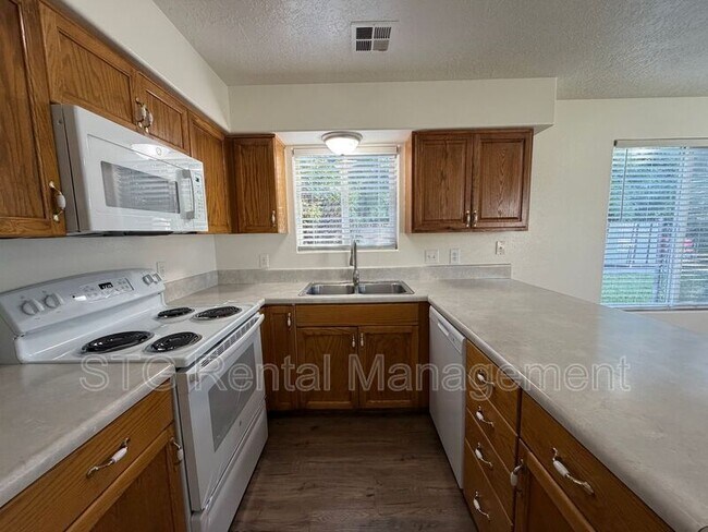Building Photo - 473 E 1100 S