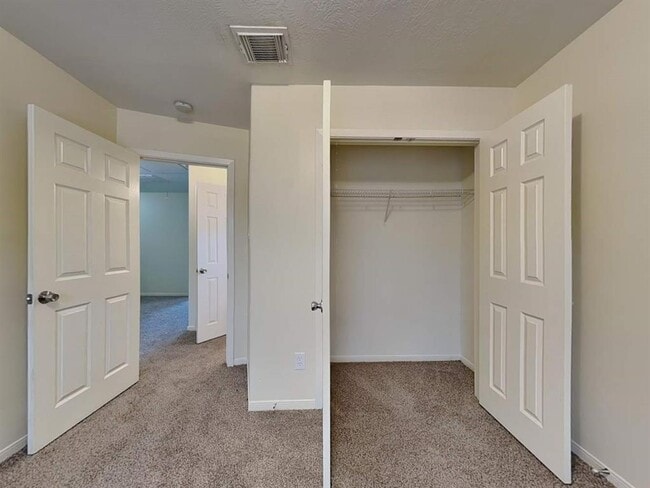 Building Photo - 6424 Mountain Pines Ln