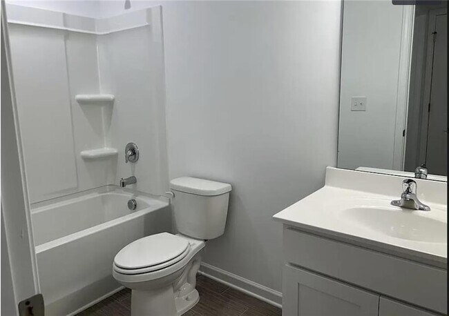 Building Photo - 6050 Sanford Pl