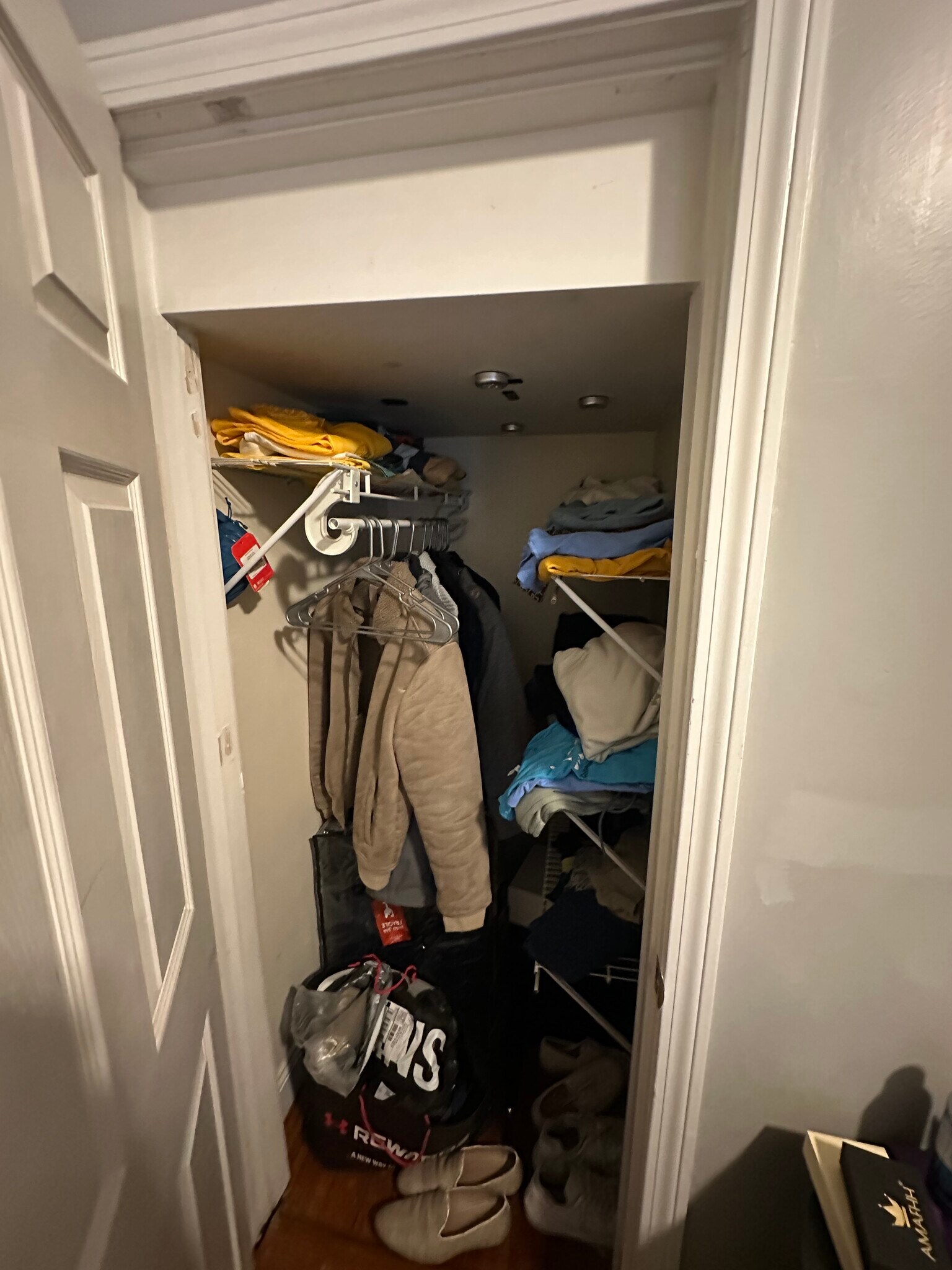 Building Photo - 8 Montfern Ave