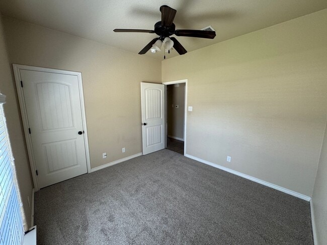 Building Photo - 6109 Newcastle Dr