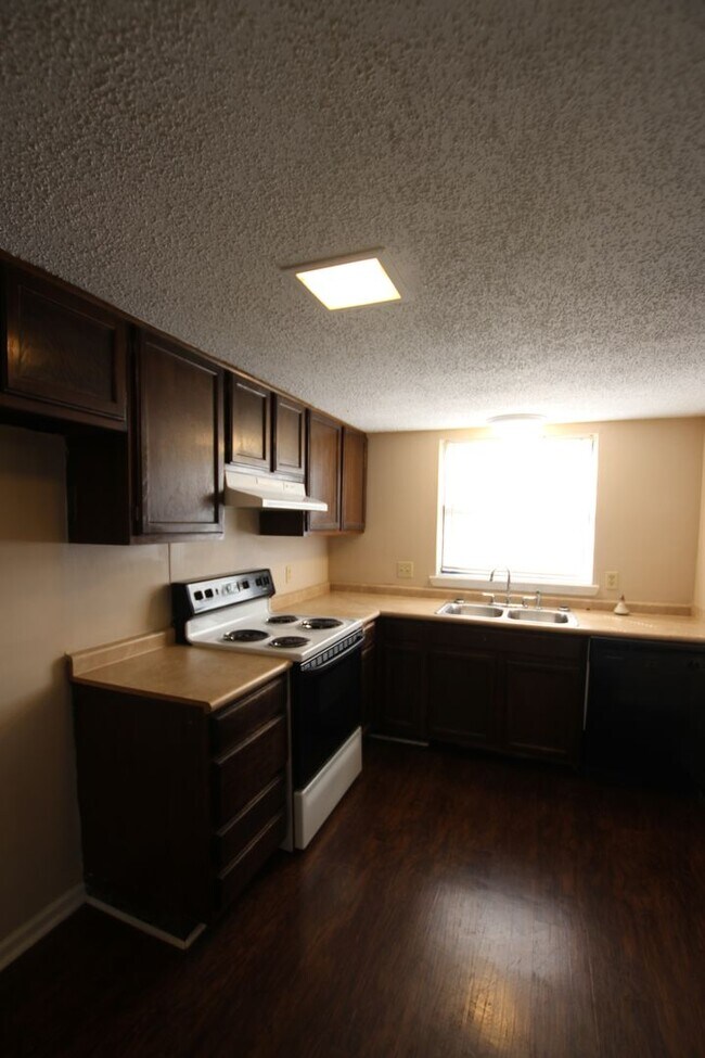 Building Photo - Delmar Dr. 2510/2512