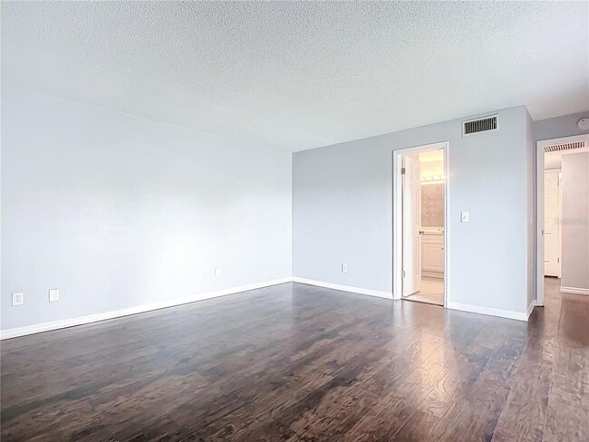 Building Photo - 164 Sweetgum Ln