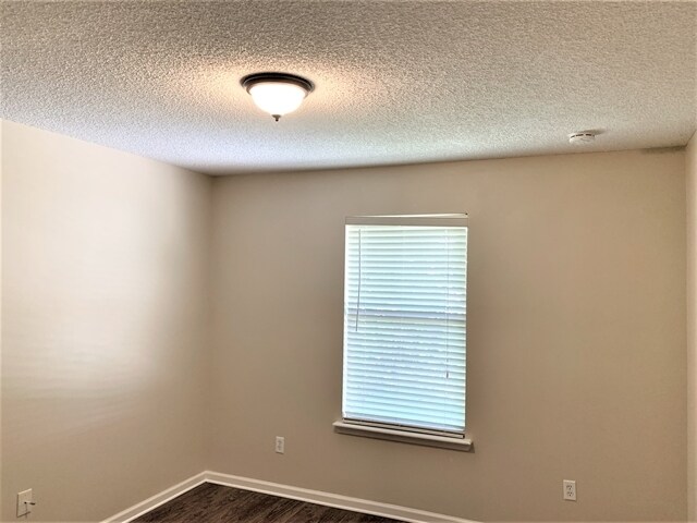 Building Photo - 2800 Bailey Way