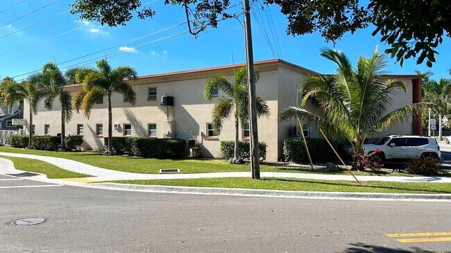 Building Photo - 2590 First St