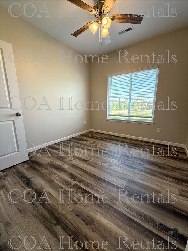 Building Photo - Maize Duplex