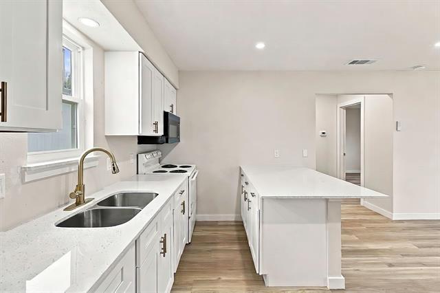 Building Photo - 1504 Coral Cut Off