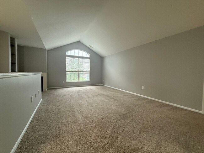 Building Photo - 5604 Vintage Pl