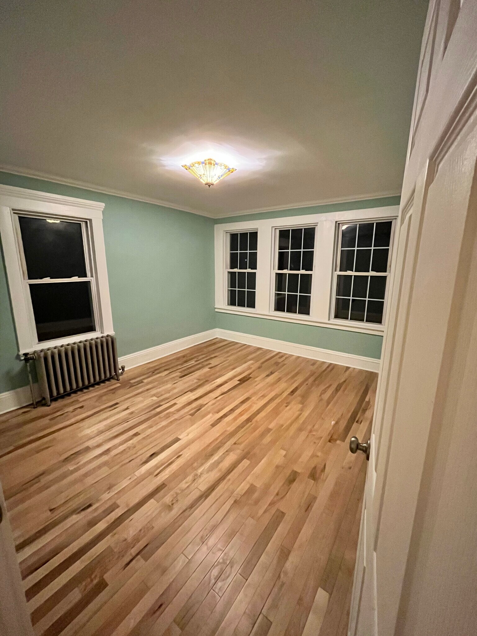 1st Floor Bedroome - 5 Pleasant St