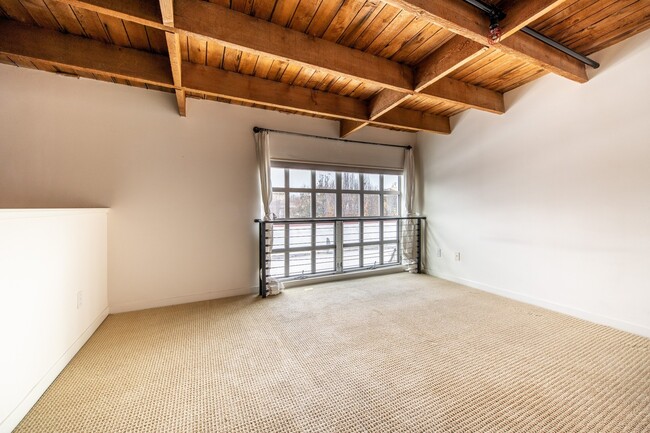 Building Photo - Luxury Loft Style Home in Japantown! Come ...