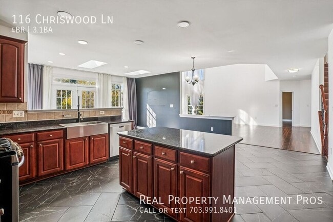 Building Photo - 116 Chriswood Ln