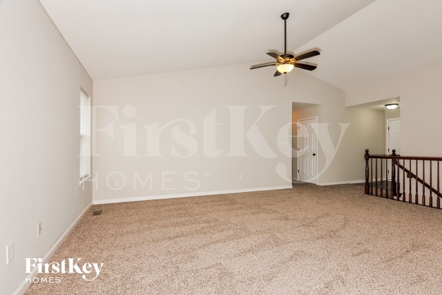 Building Photo - 1720 Woods Mill Dr